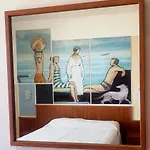 Royal Hotel