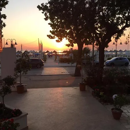 Hotel Royal